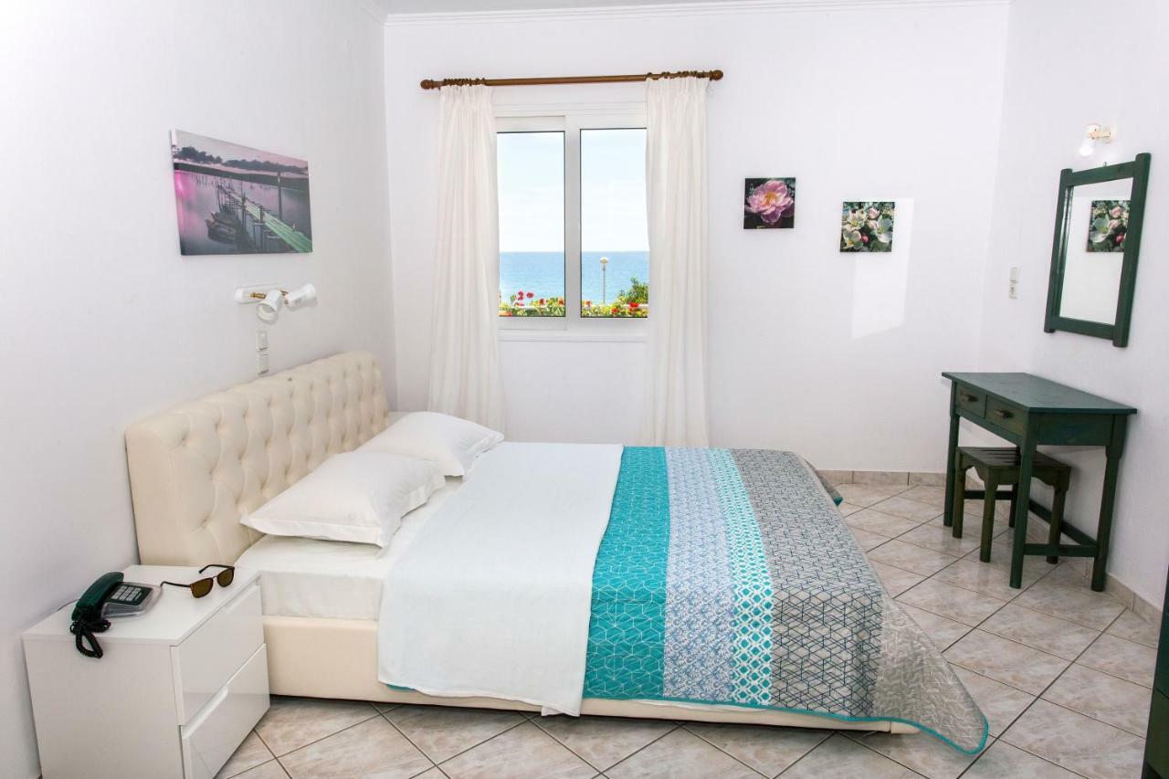 Sigma Hotel Paralia Vrachou Exterior photo